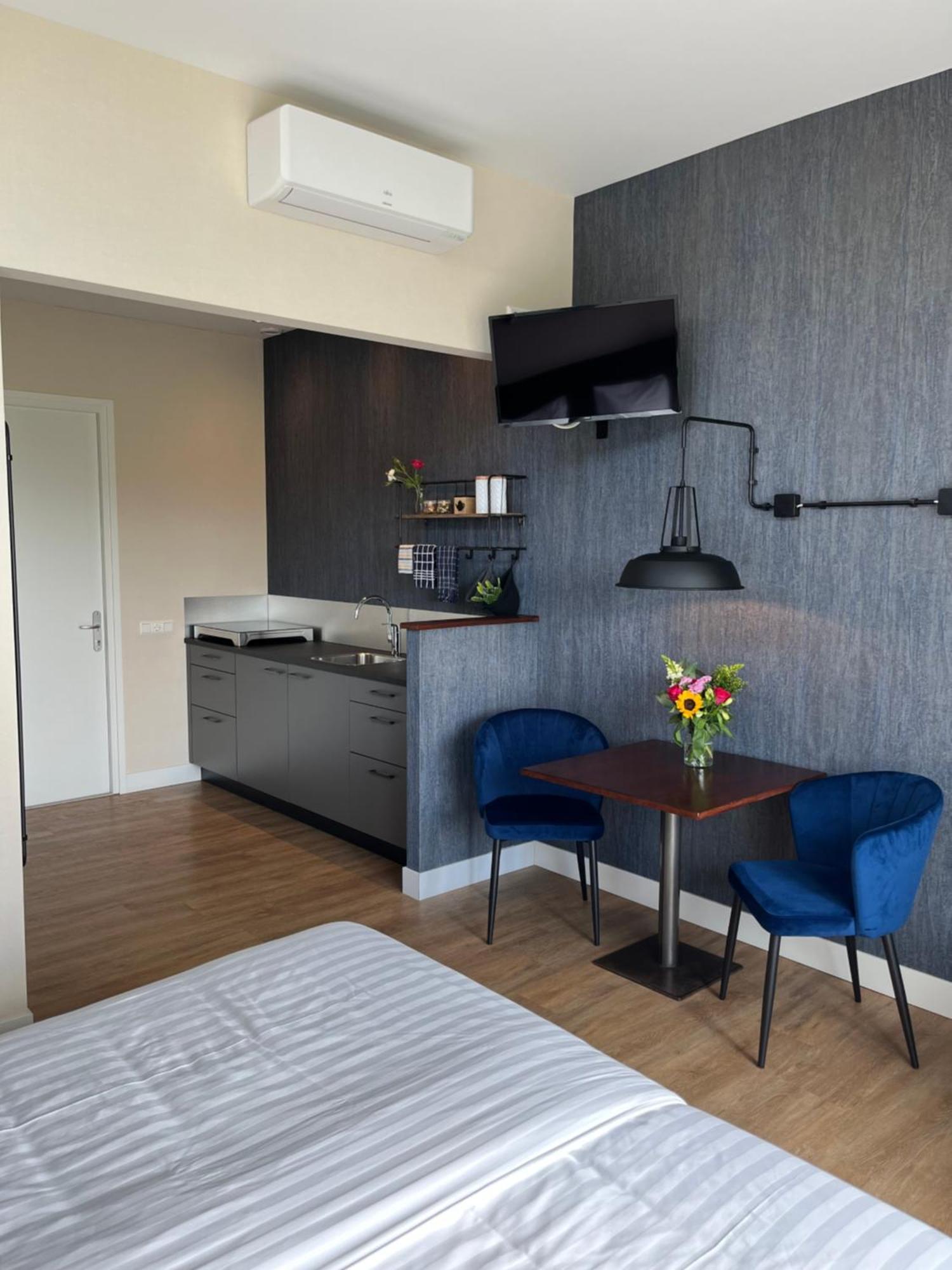 De Tien Wilgen Apartman Oosterblokker Kültér fotó